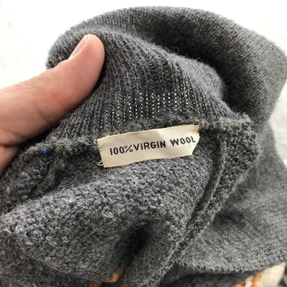 VINTAGE Wool Poncho Cape Womens One Size Gray Fringe Button ILGWU Made USA 70s - Picture 9 of 15